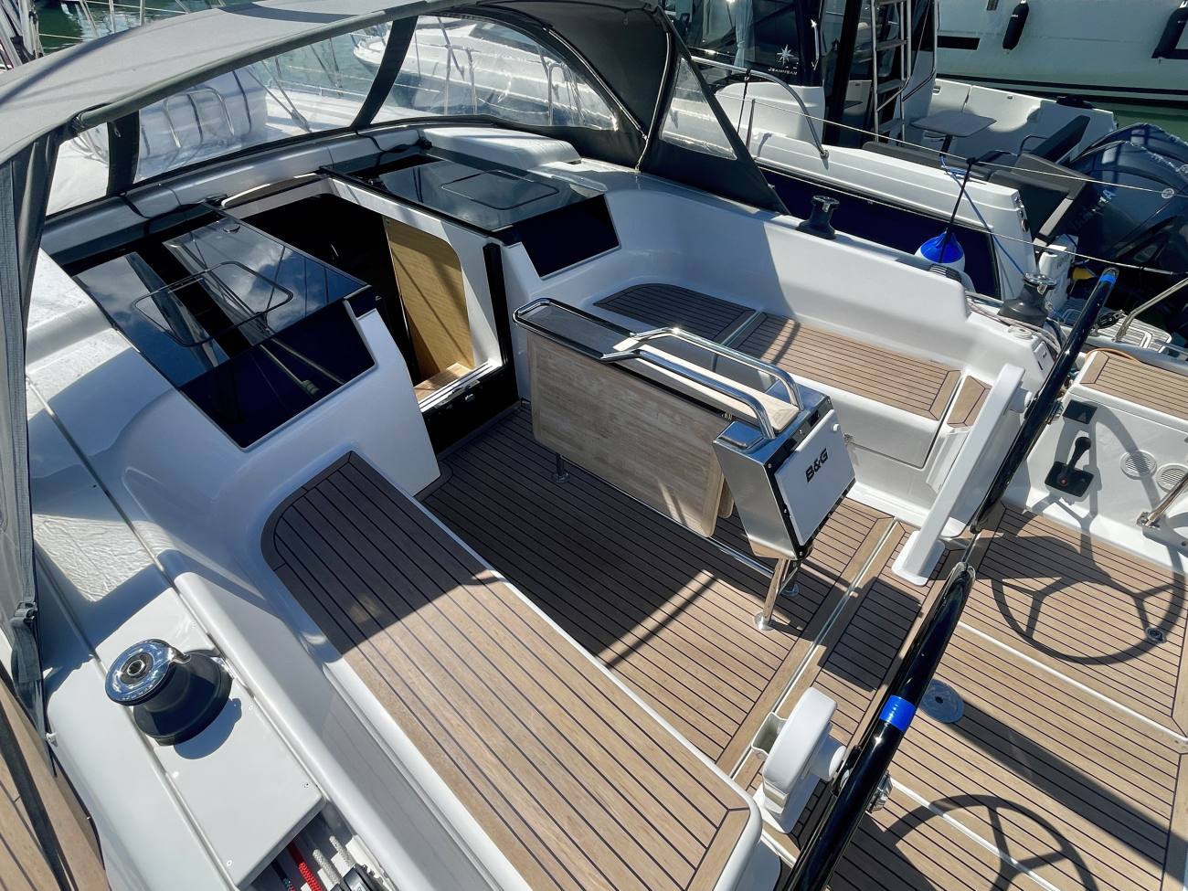 2022 Hanse 418 image 21