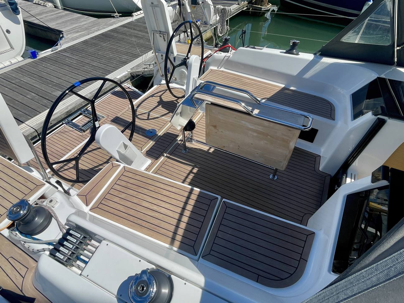 2022 Hanse 418 image 22