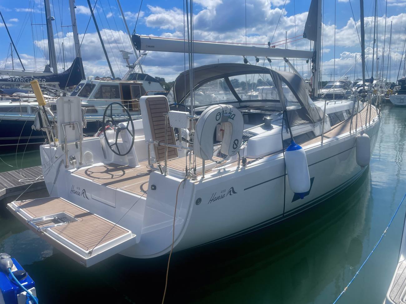 2022 Hanse 418 image 15