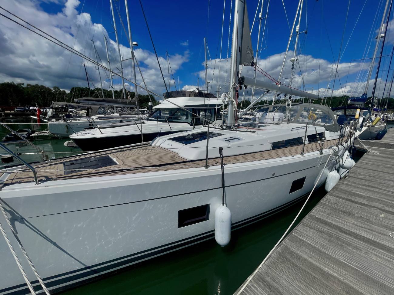 2022 Hanse 418 image 17