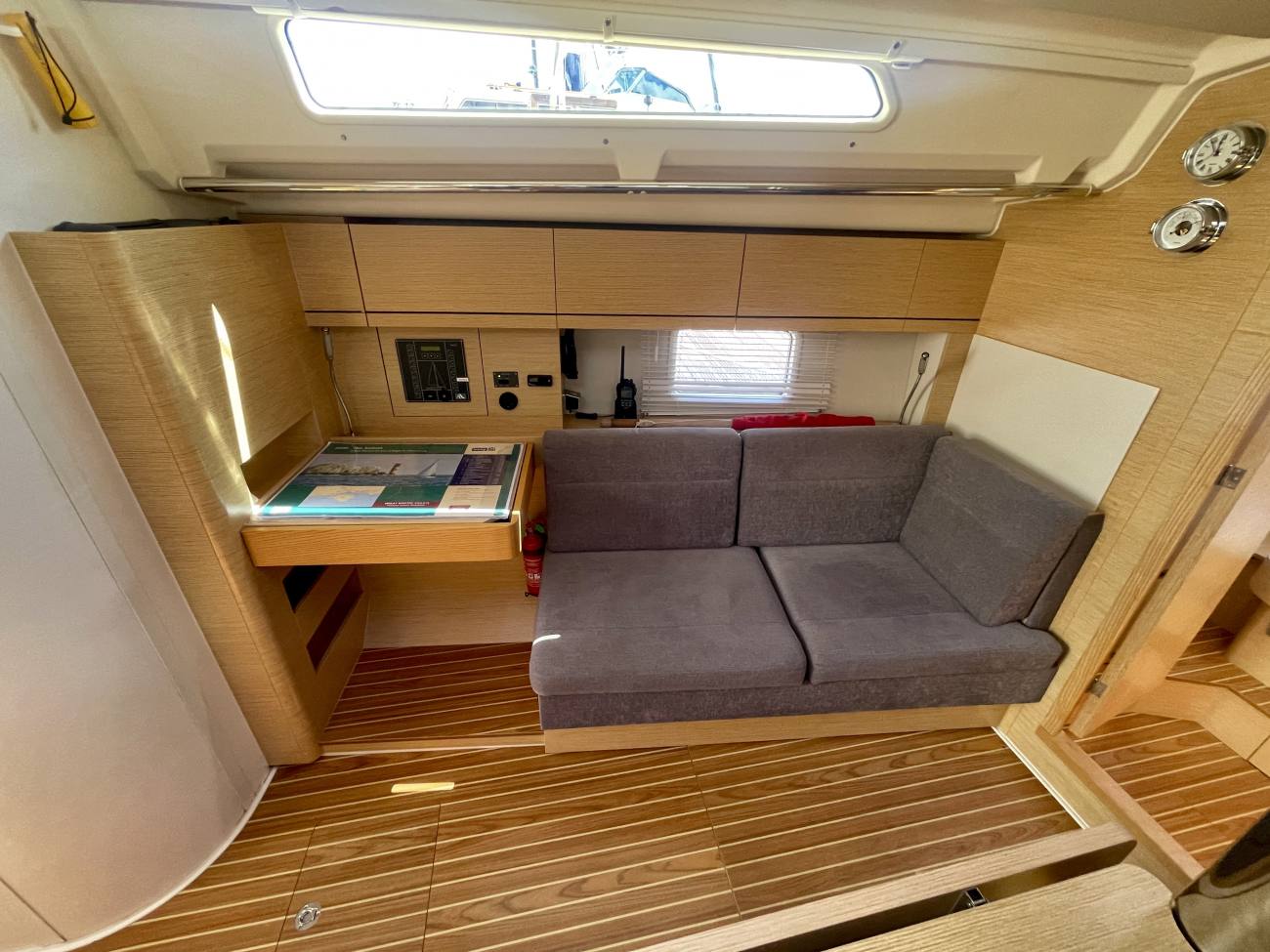2022 Hanse 418 image 34