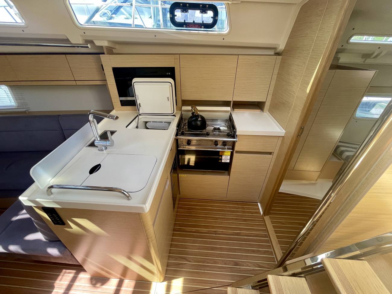 2022 Hanse 418 image 35