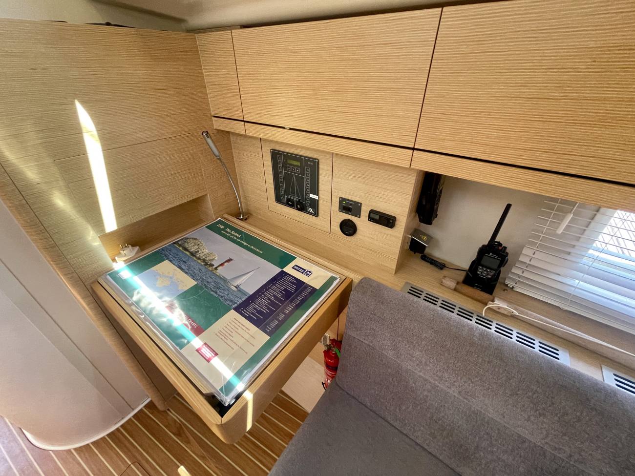2022 Hanse 418 image 39
