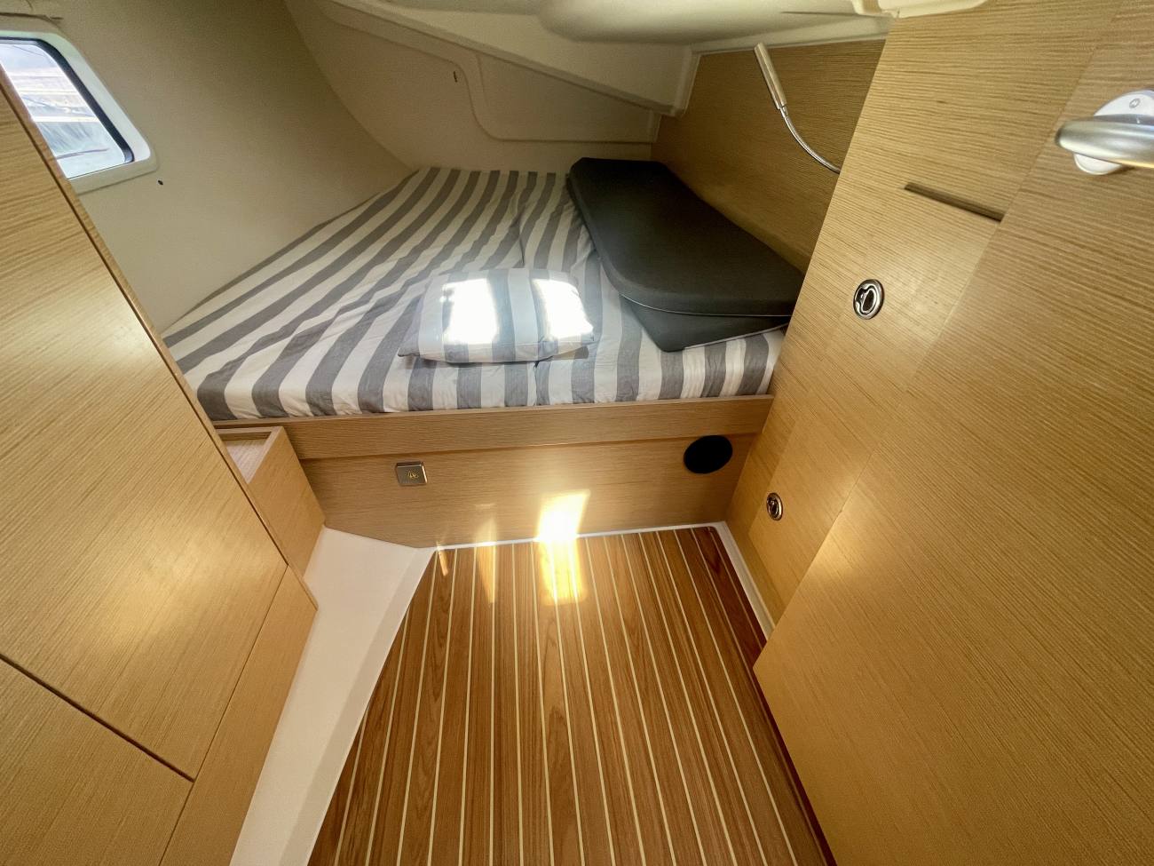 2022 Hanse 418 image 6