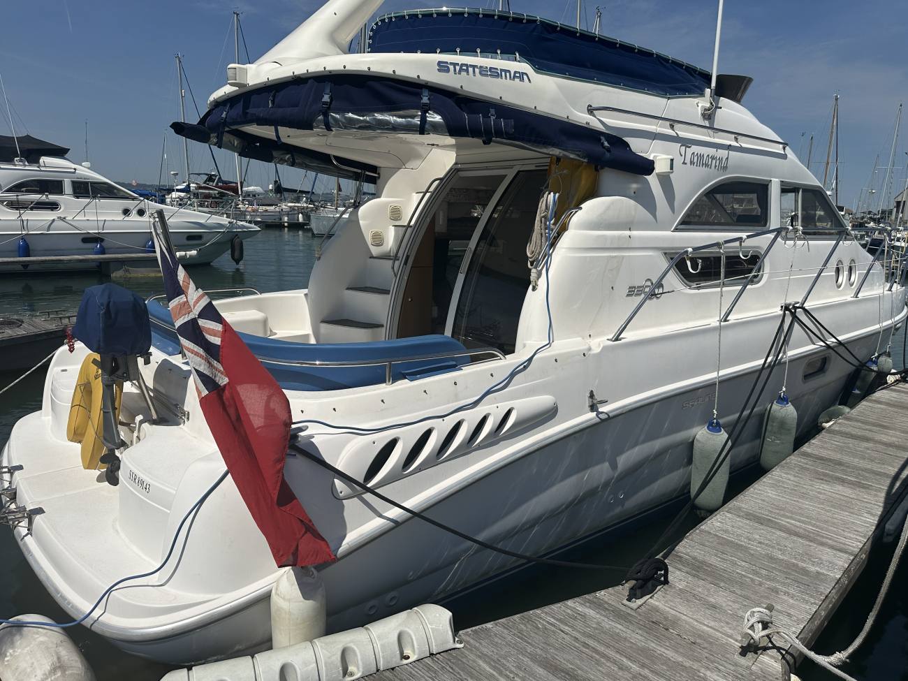 1997 Sealine 330 Statesman image 12