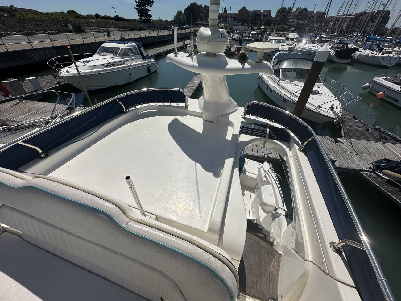 1997 Sealine 330 Statesman image 18