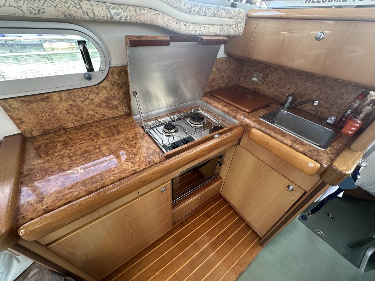 1997 Sealine 330 Statesman image 26