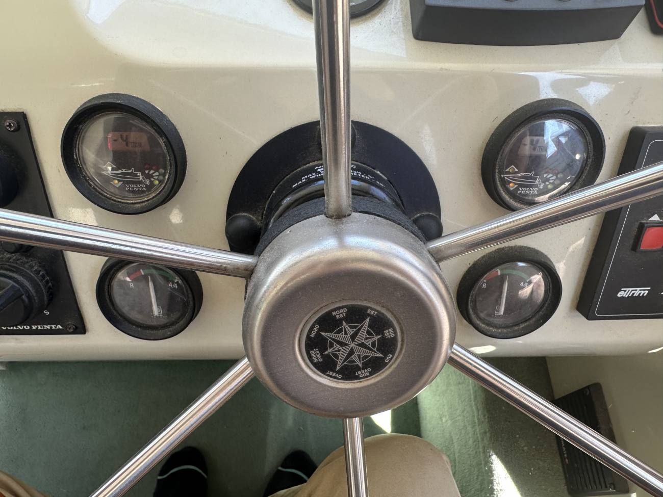 1997 Sealine 330 Statesman image 34