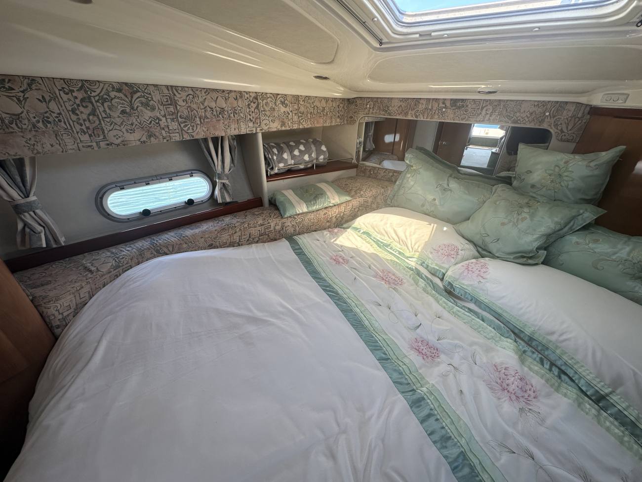 1997 Sealine 330 Statesman image 3