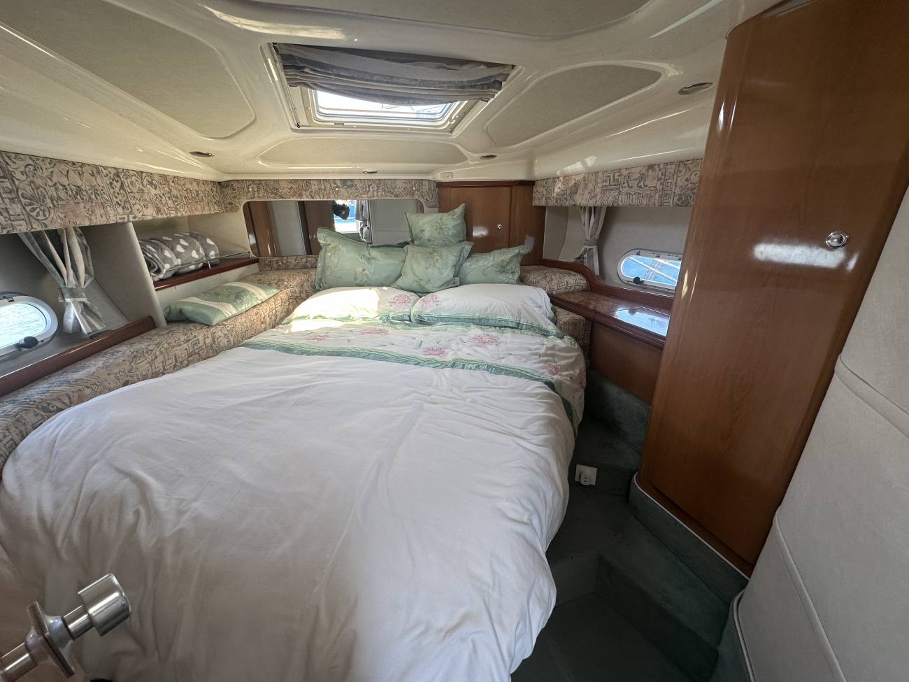 1997 Sealine 330 Statesman image 4