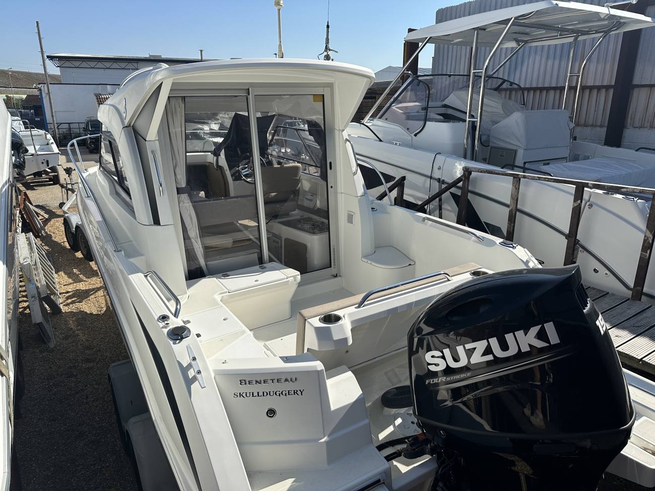 2019 Beneteau Antares 7 image 15