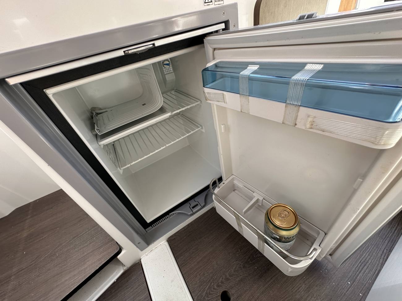 2019 Beneteau Antares 7 image 2