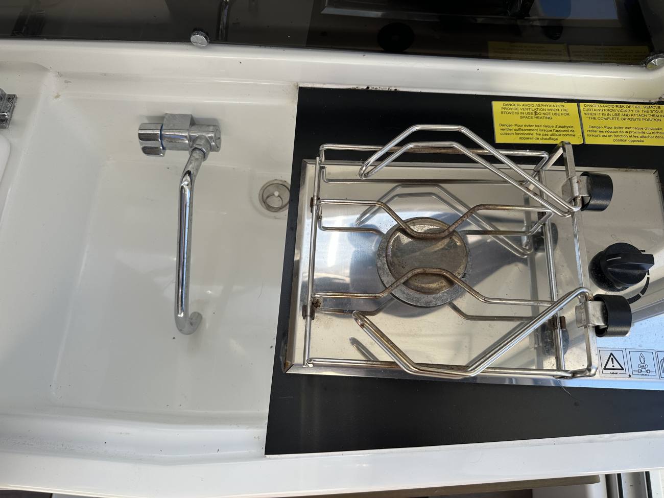 2019 Beneteau Antares 7 image 22