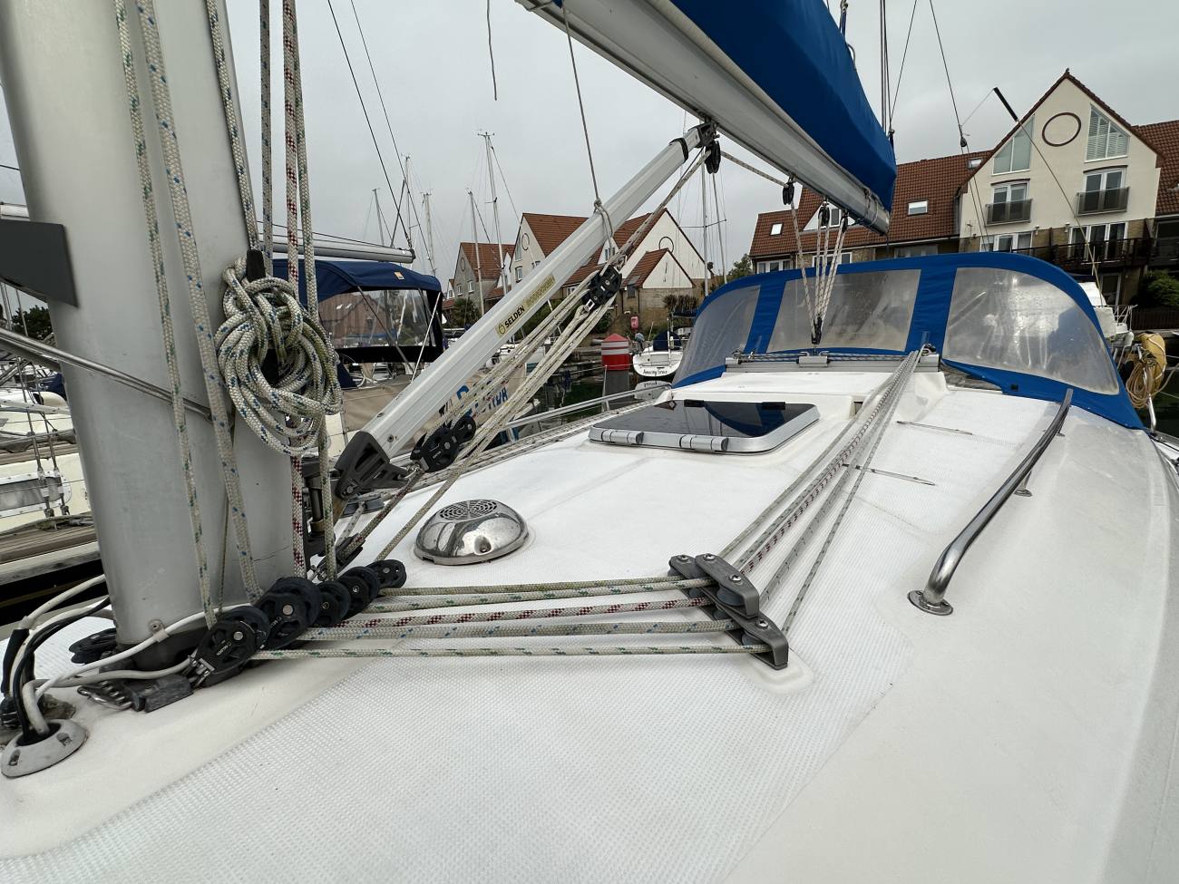 2000 Bavaria 36 Holiday image 57