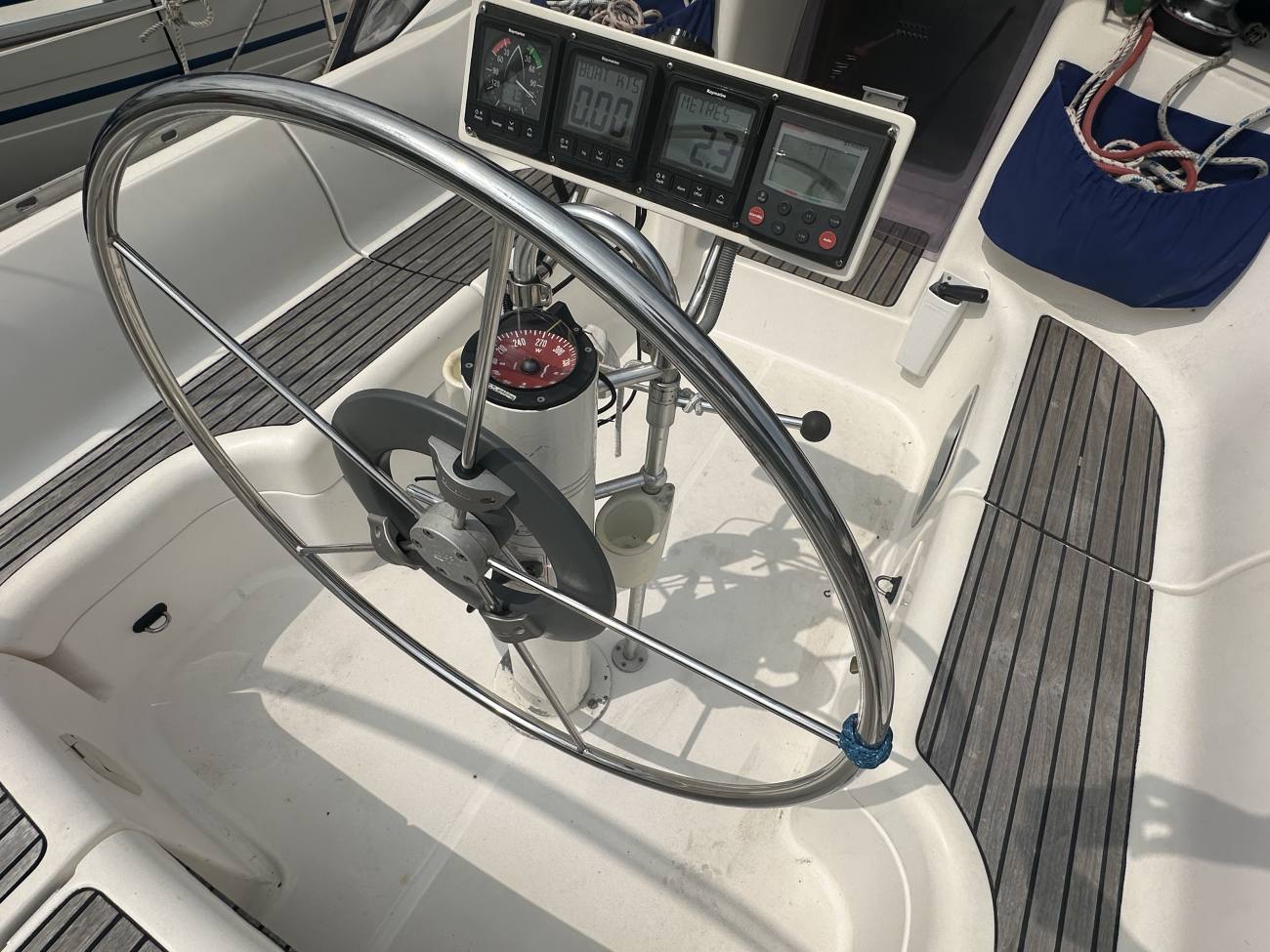 1997 Jeanneau 342 image 14
