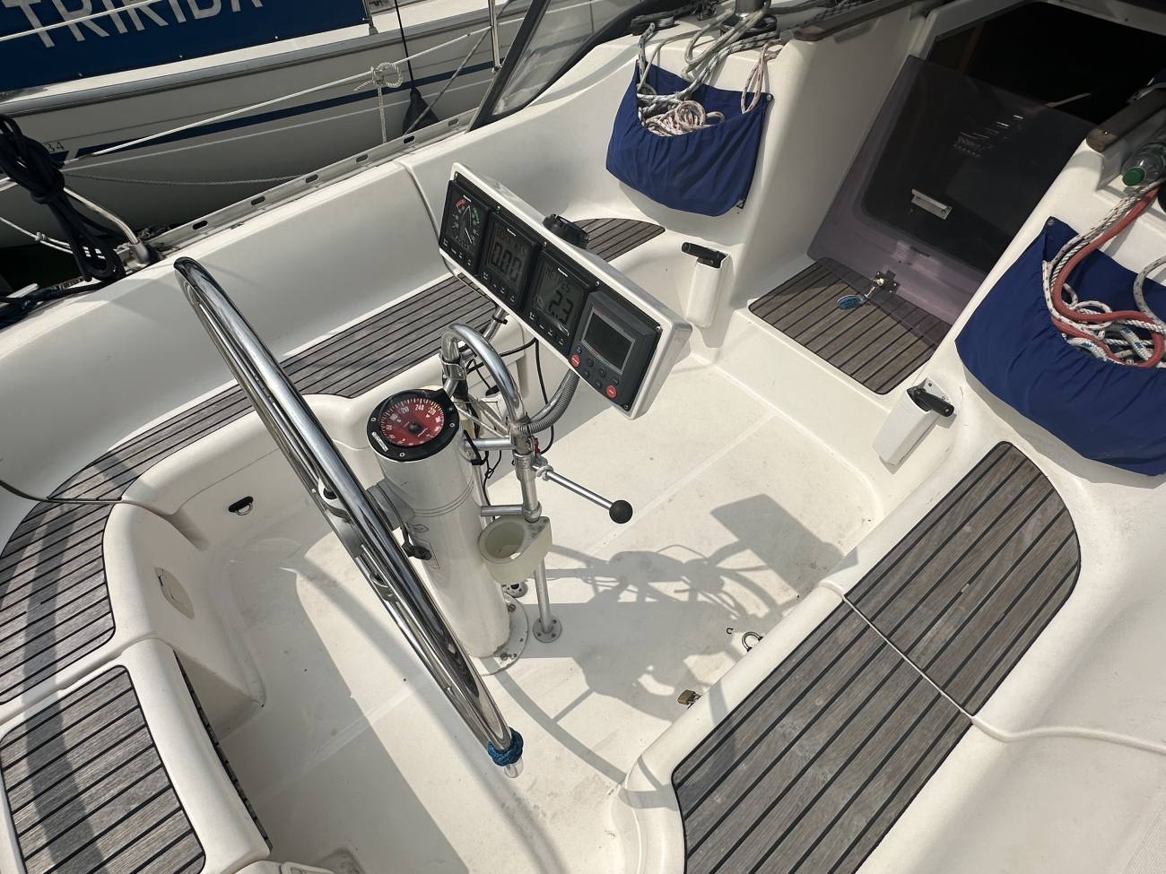1997 Jeanneau 342 image 15