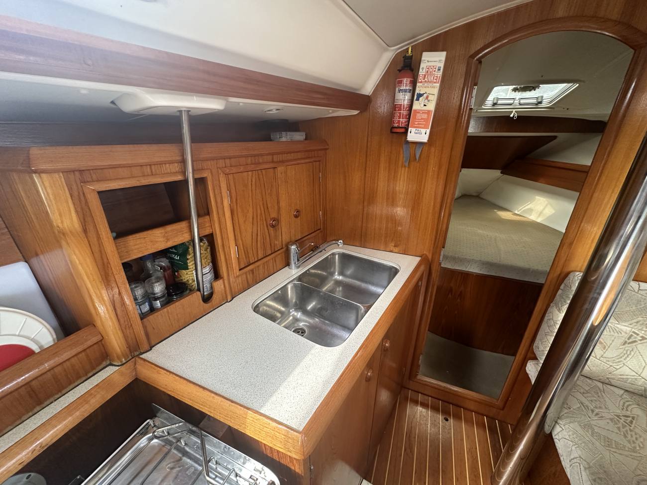 1997 Jeanneau 342 image 25