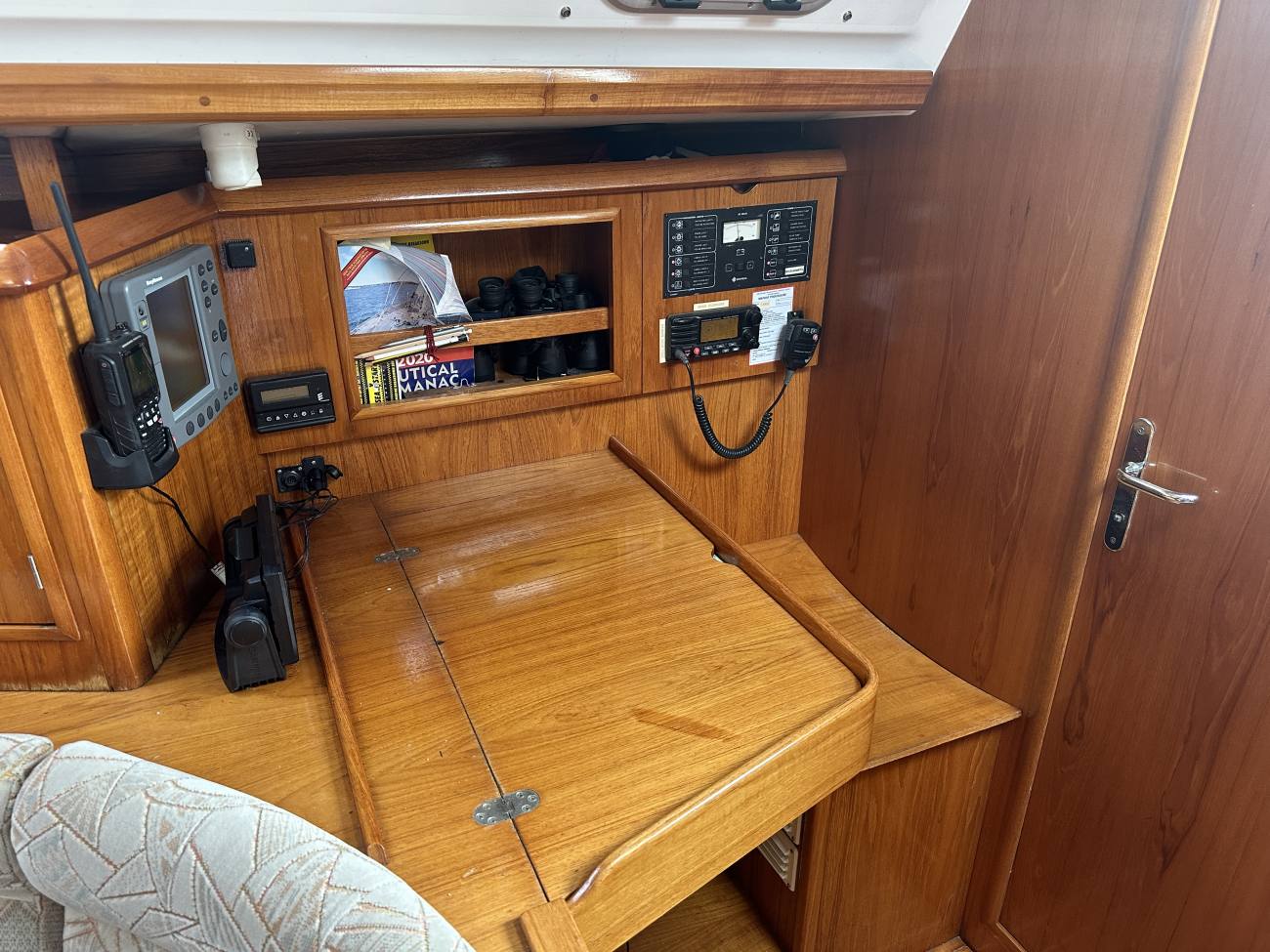 1997 Jeanneau 342 image 29
