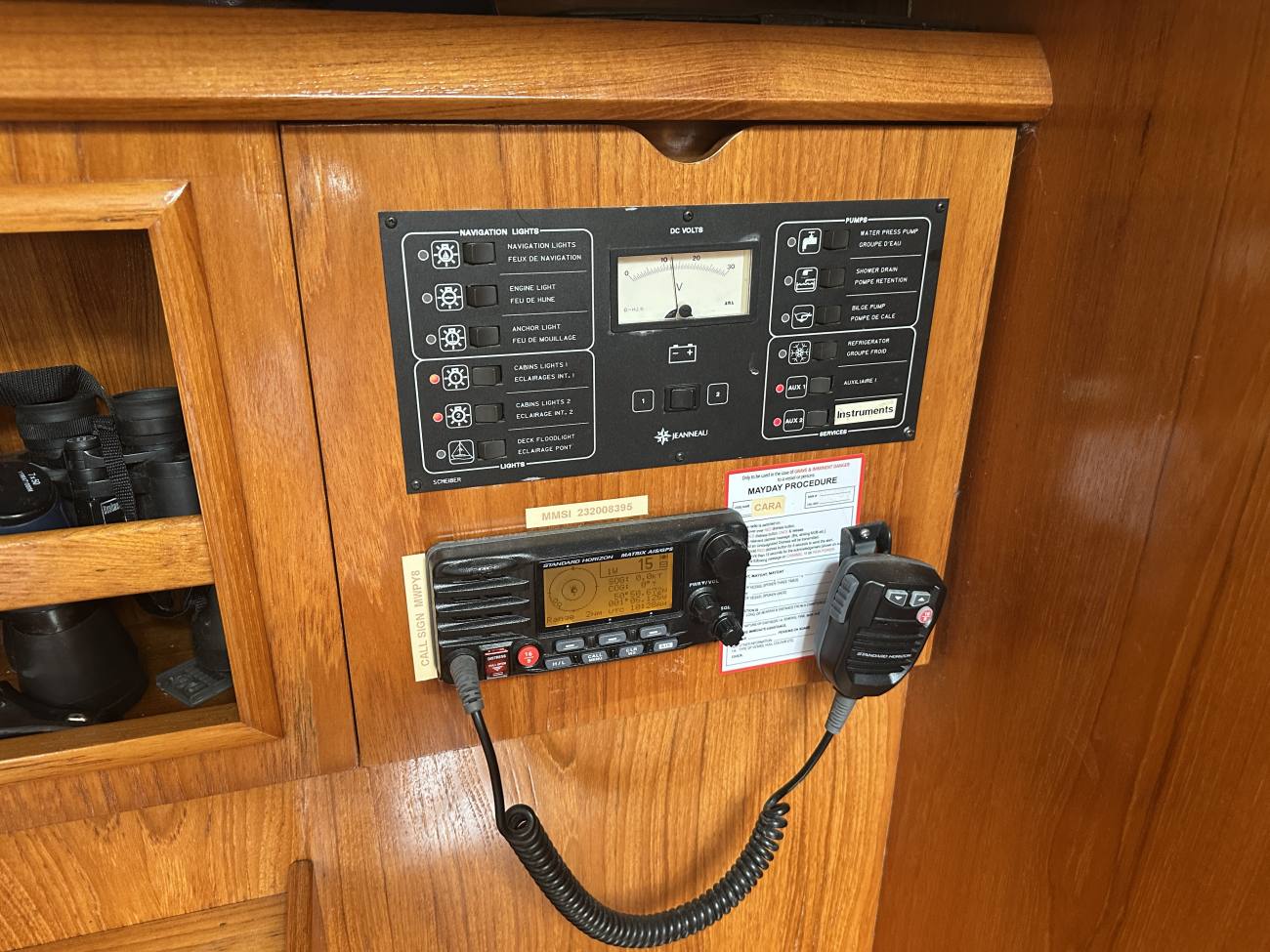 1997 Jeanneau 342 image 30