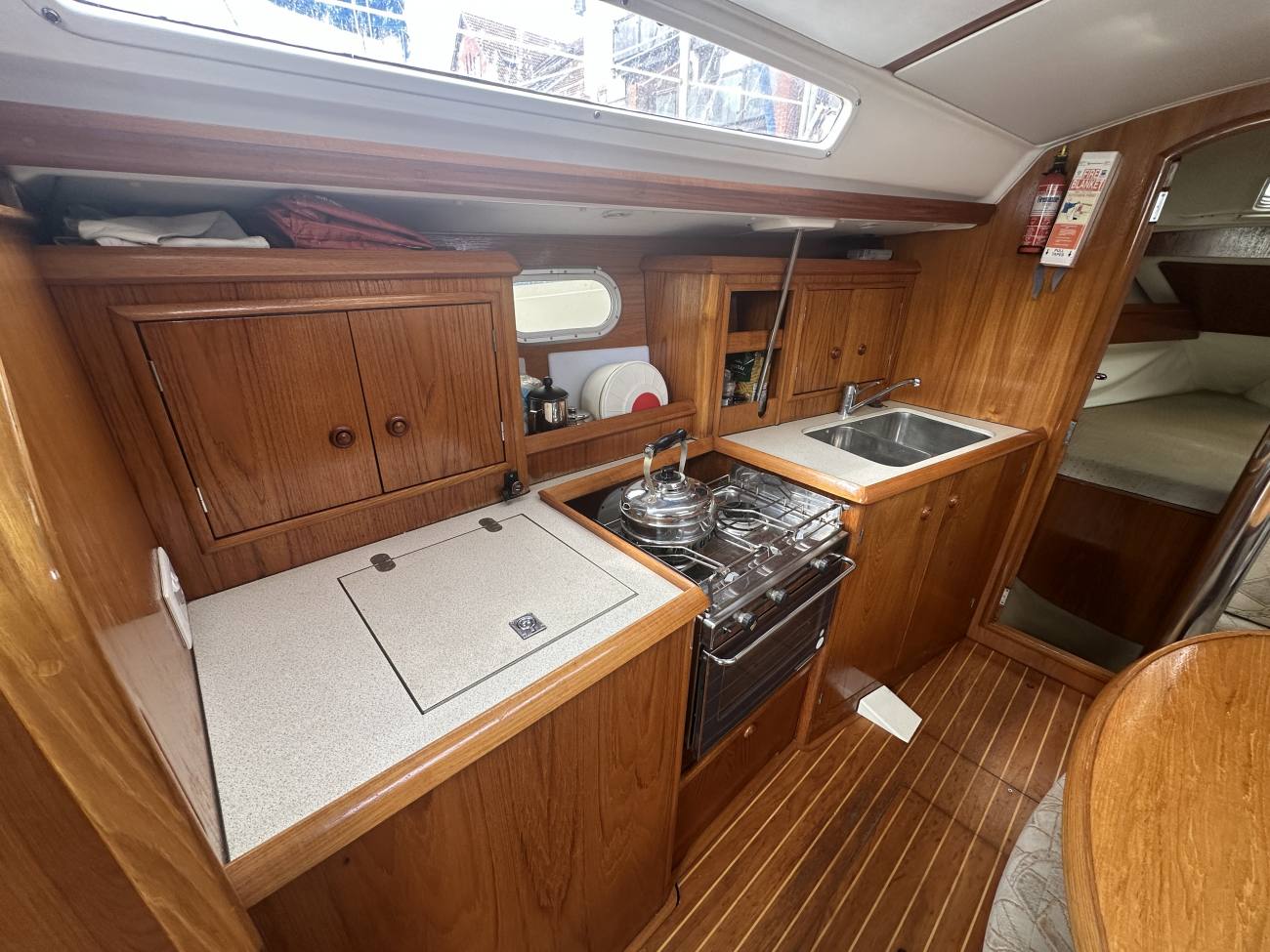 1997 Jeanneau 342 image 31