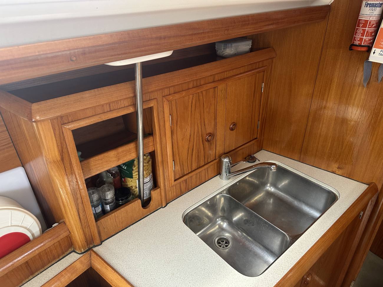 1997 Jeanneau 342 image 3