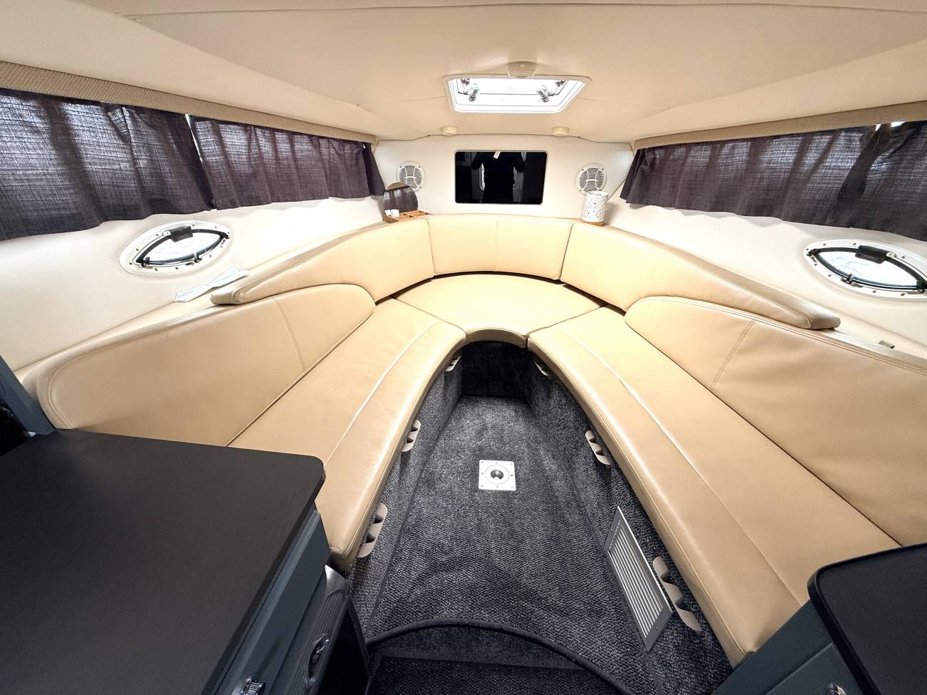 2005 Bayliner 265 image 20