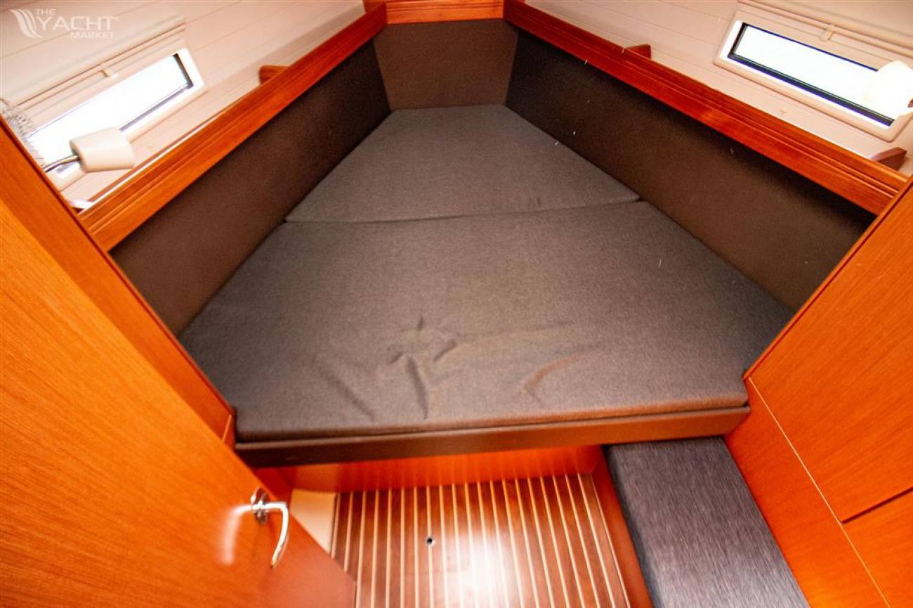 2014 Bavaria Cruiser 37 image 5