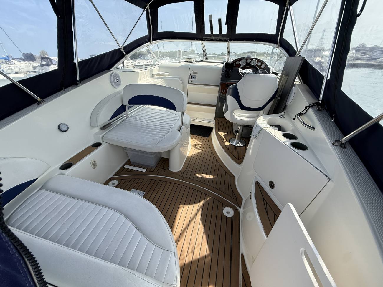 2005 Bayliner 265 image 12