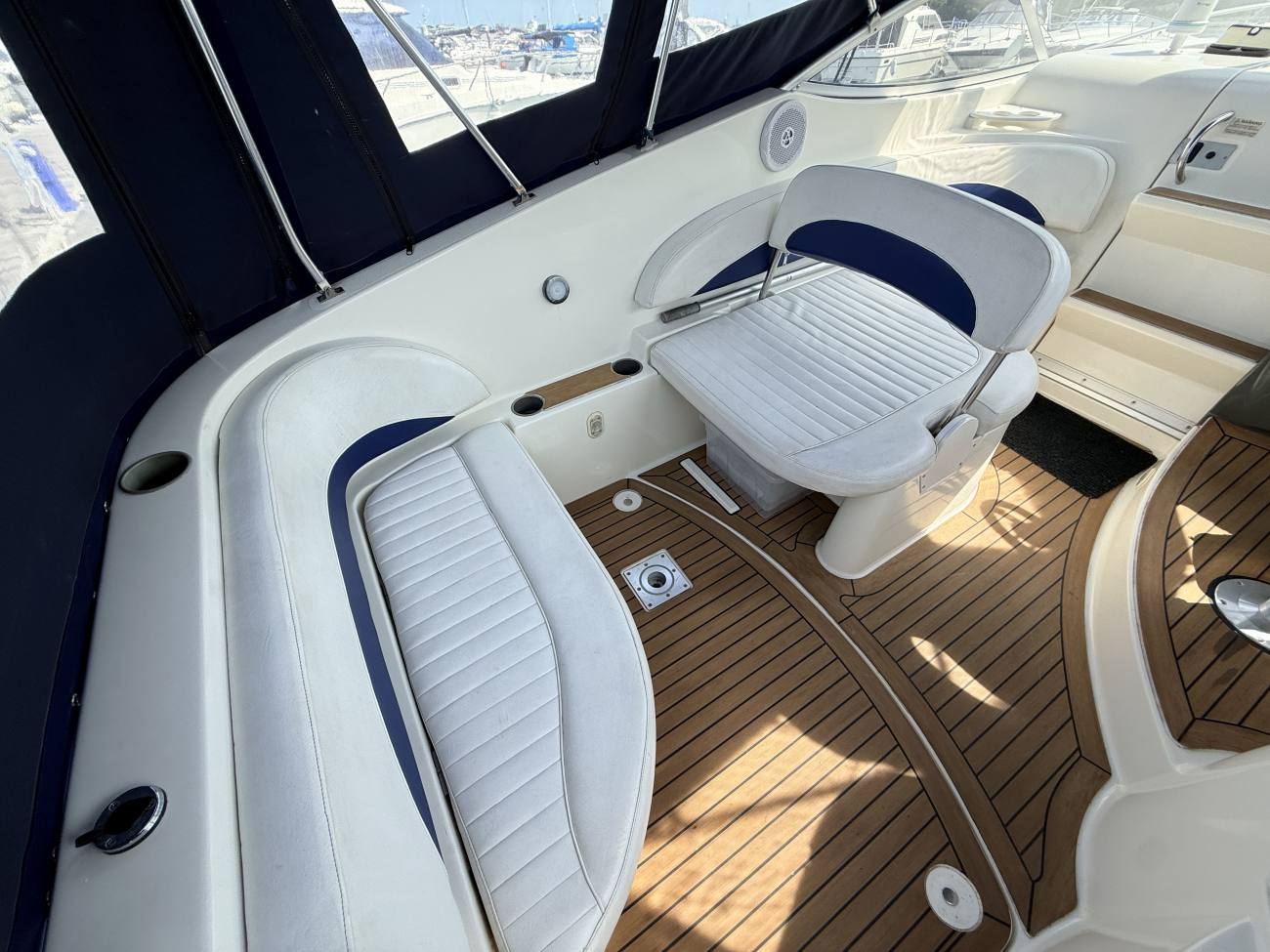 2005 Bayliner 265 image 14