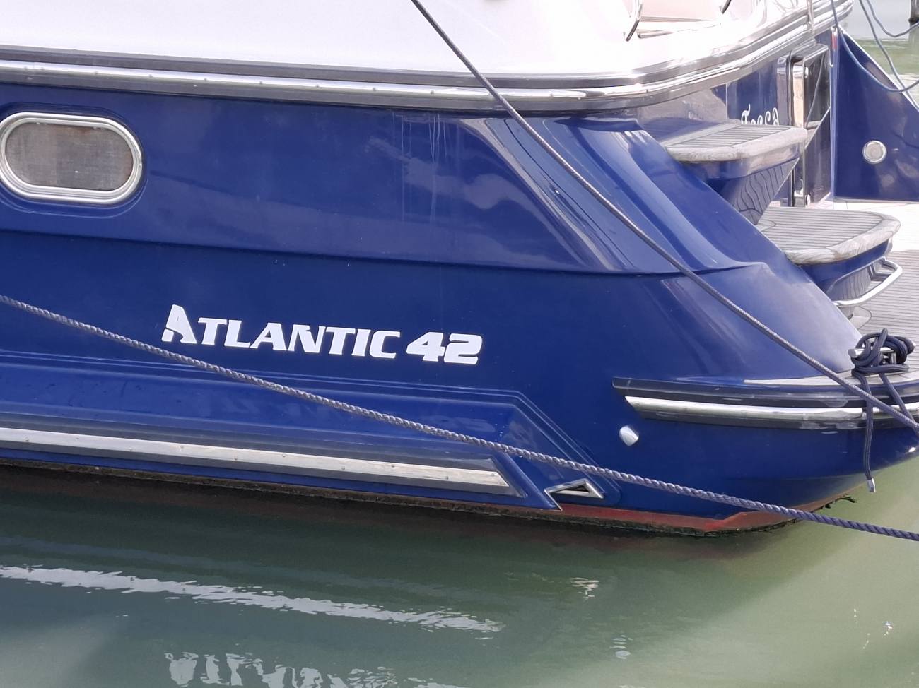 2000 Atlantic 42 image 14