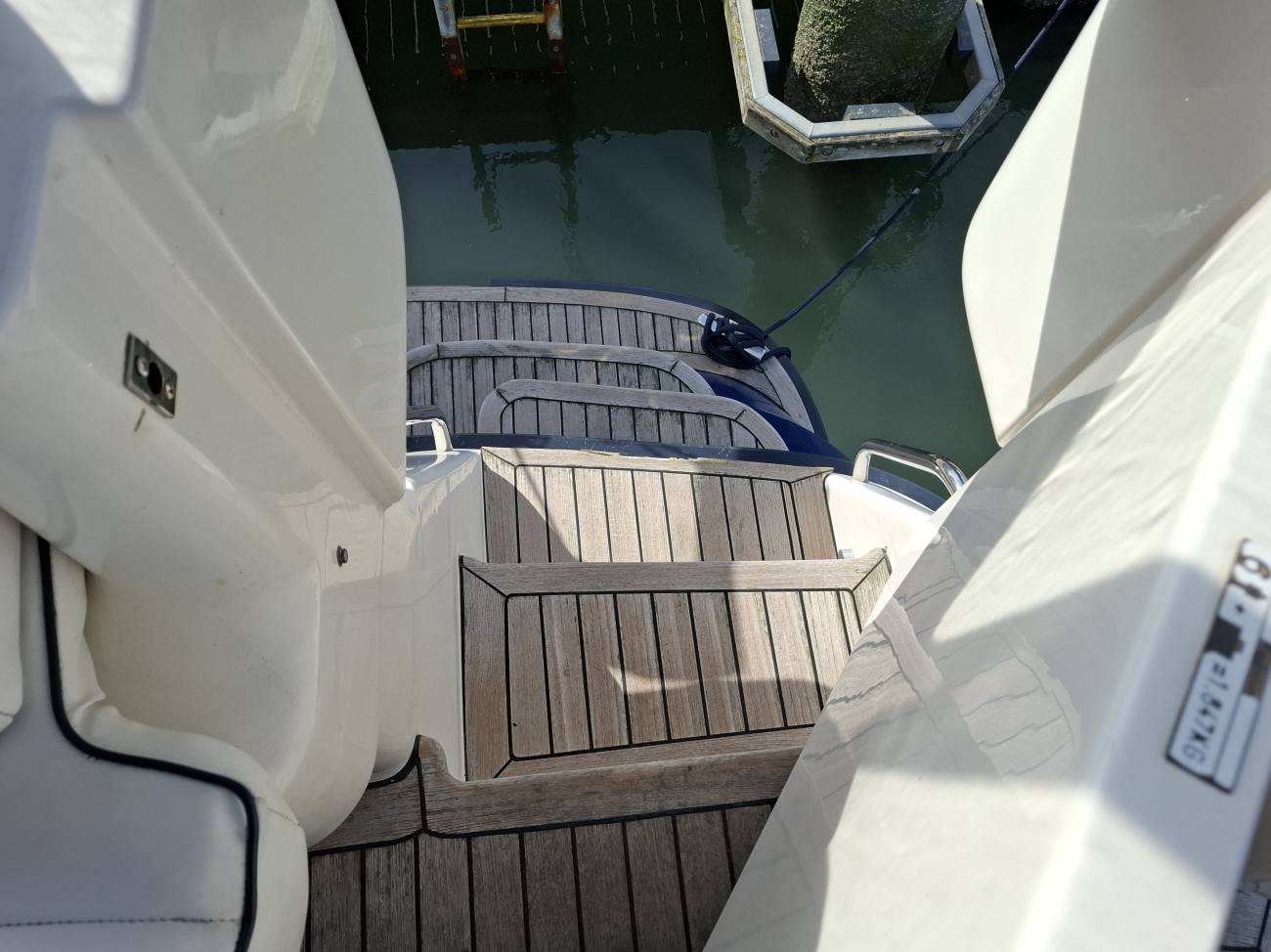 2000 Atlantic 42 image 16