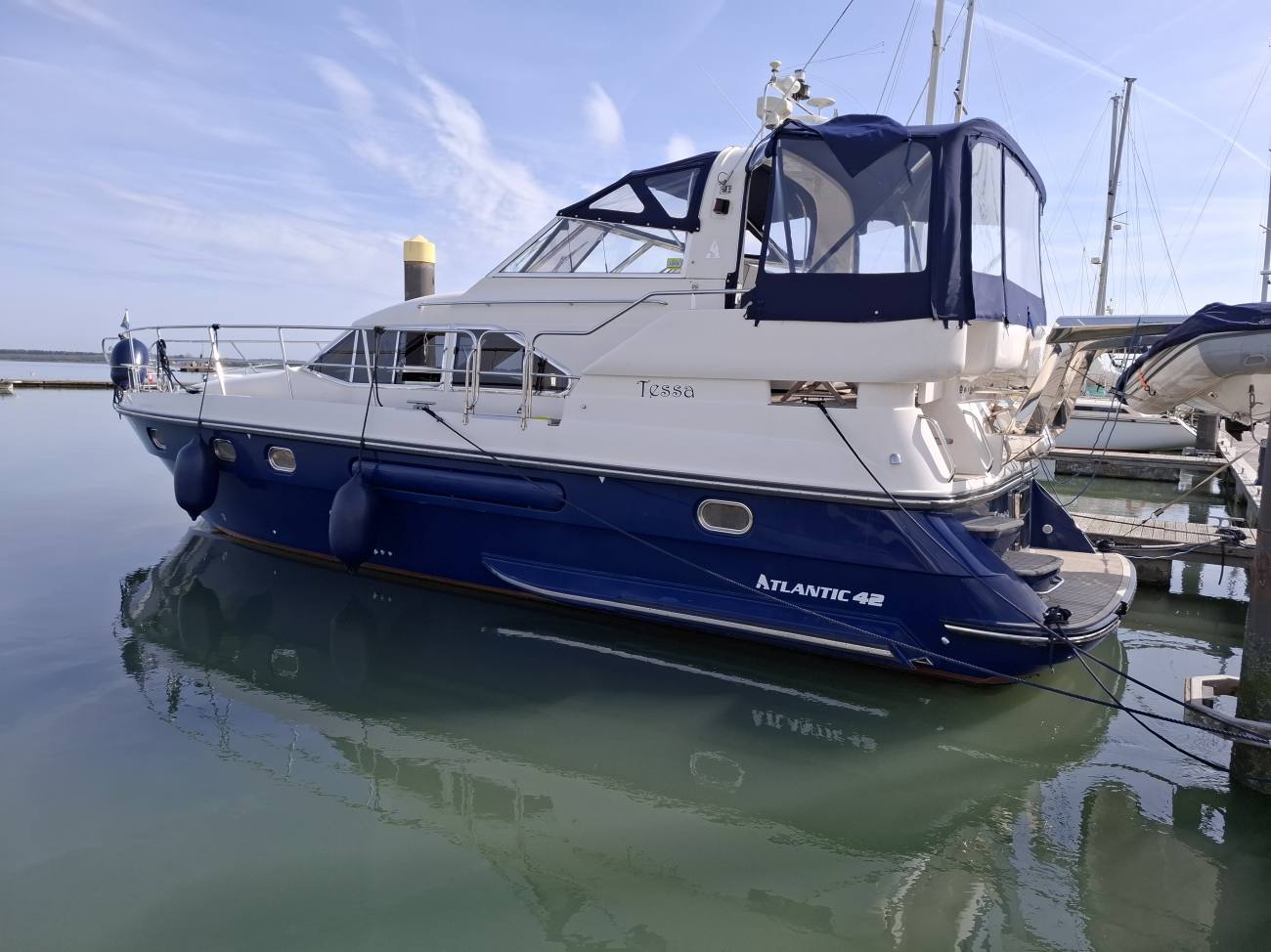 2000 Atlantic 42 image 11