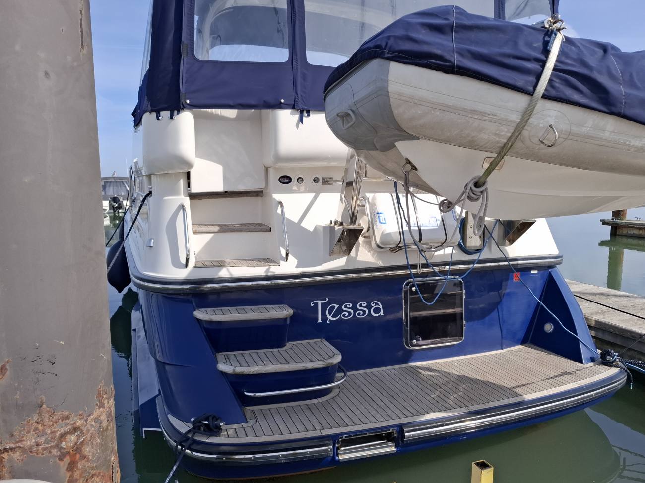 2000 Atlantic 42 image 12