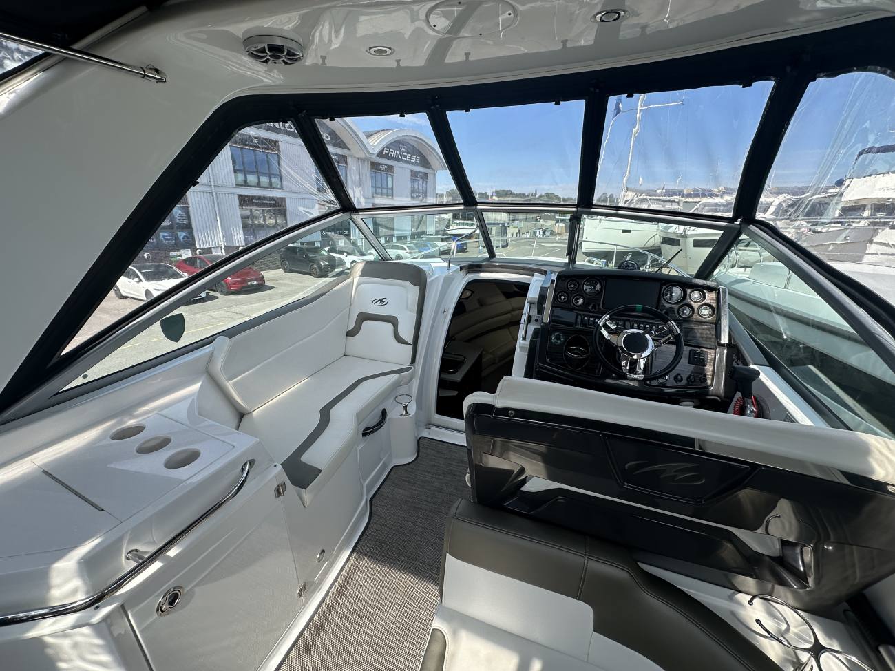 2018 Monterey 275 SY image 23