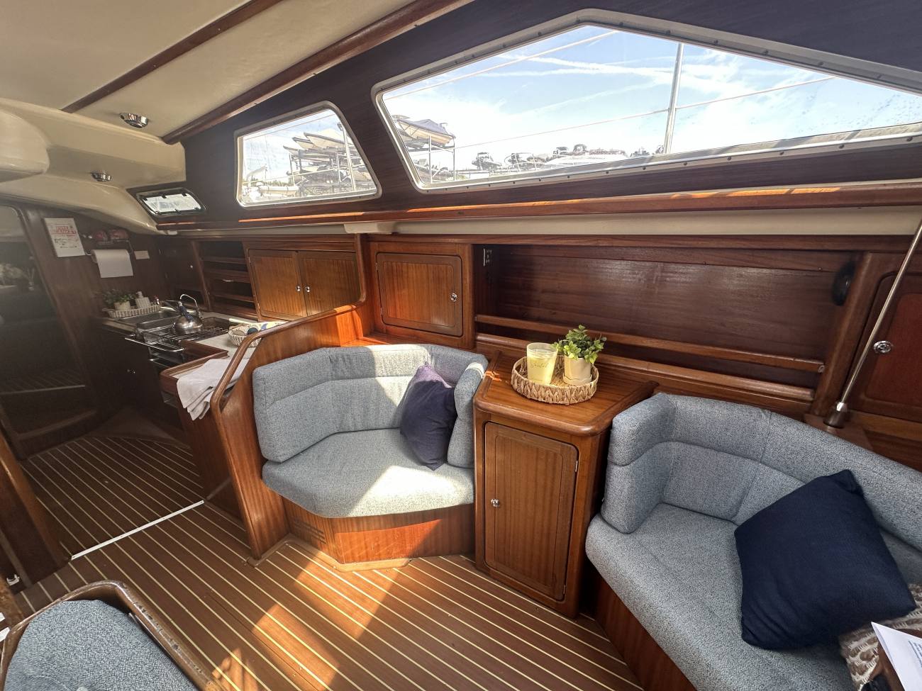 2001 Bavaria Ocean 47 CC image 8
