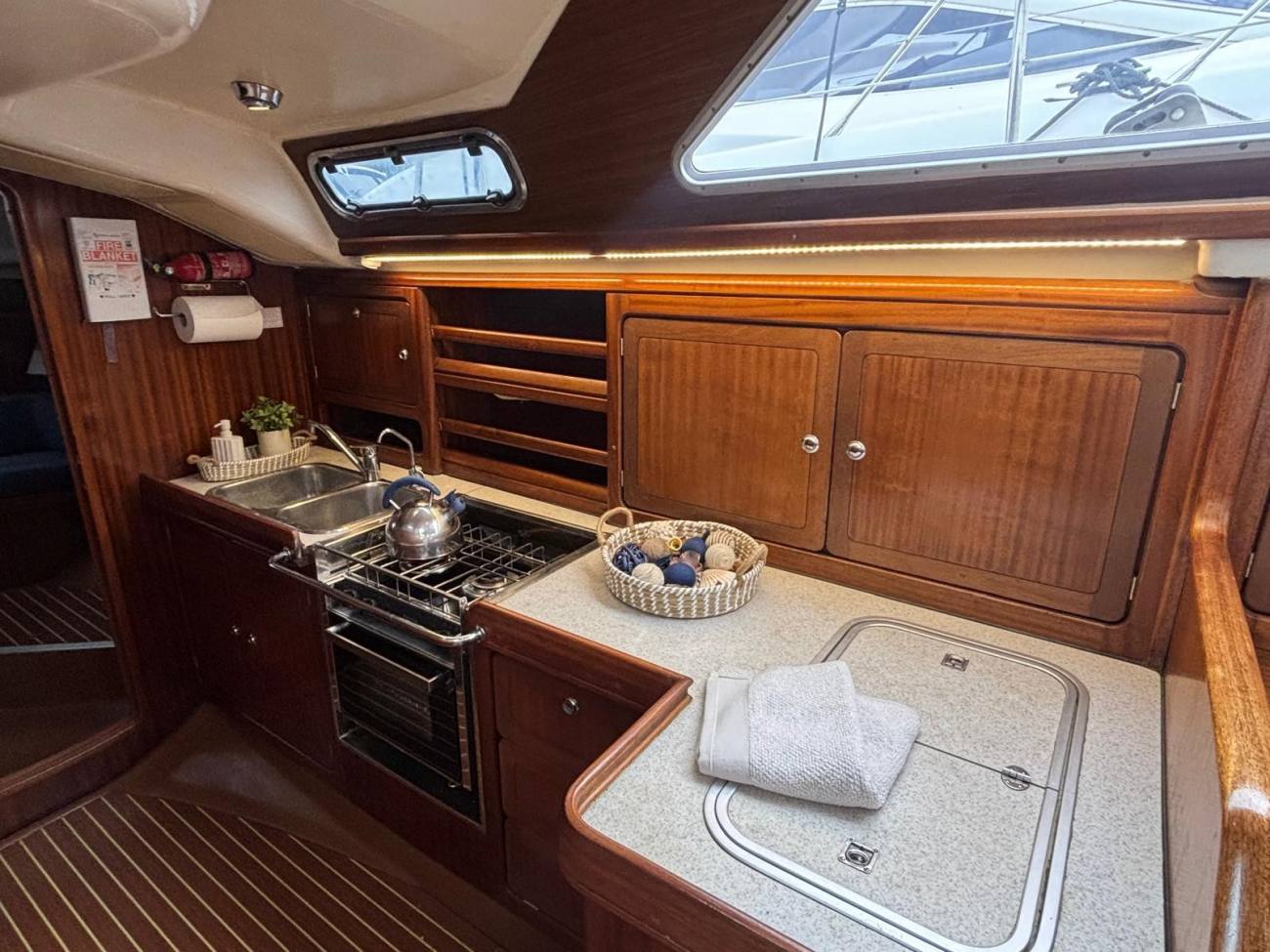 2001 Bavaria Ocean 47 CC image 41
