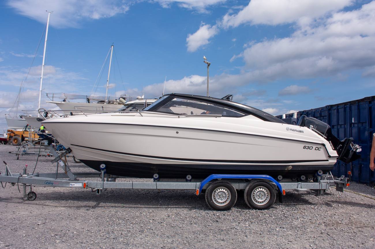 2024 Parker 630  Day Cruiser image 8