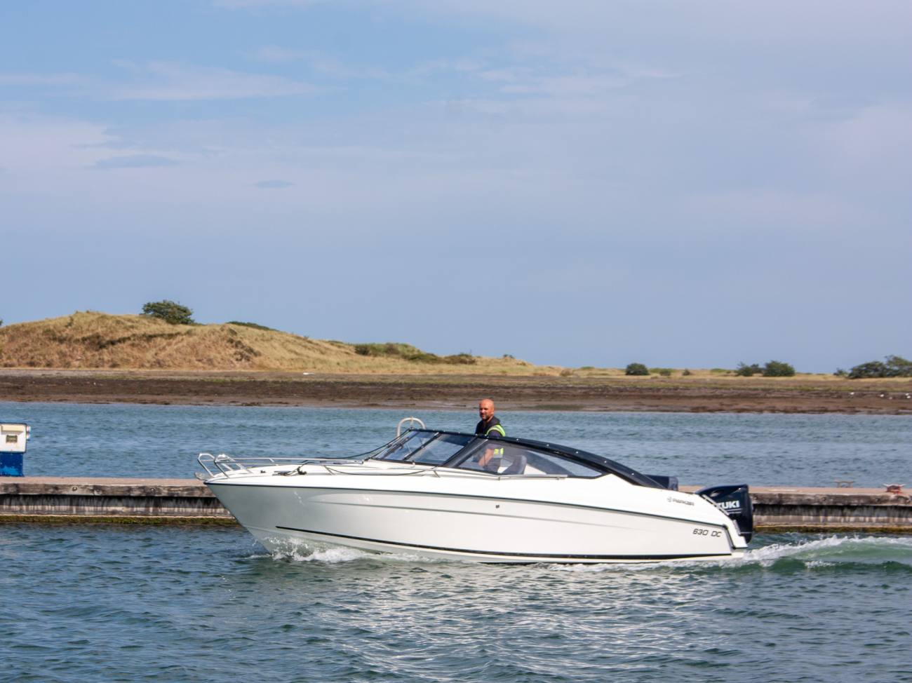 2024 Parker 630  Day Cruiser image 13