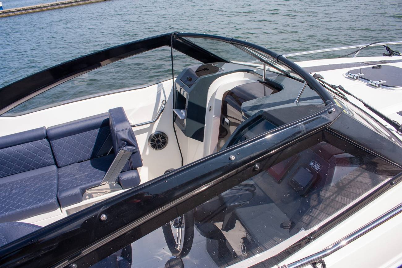 2024 Parker 630  Day Cruiser image 23