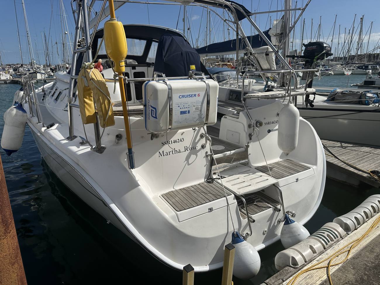 2010 Hunter Legend 41 Deck Saloon image 13