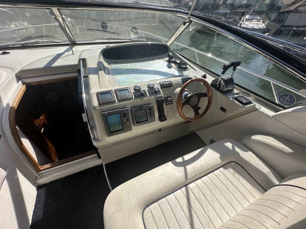 1997 Sealine S37 image 15