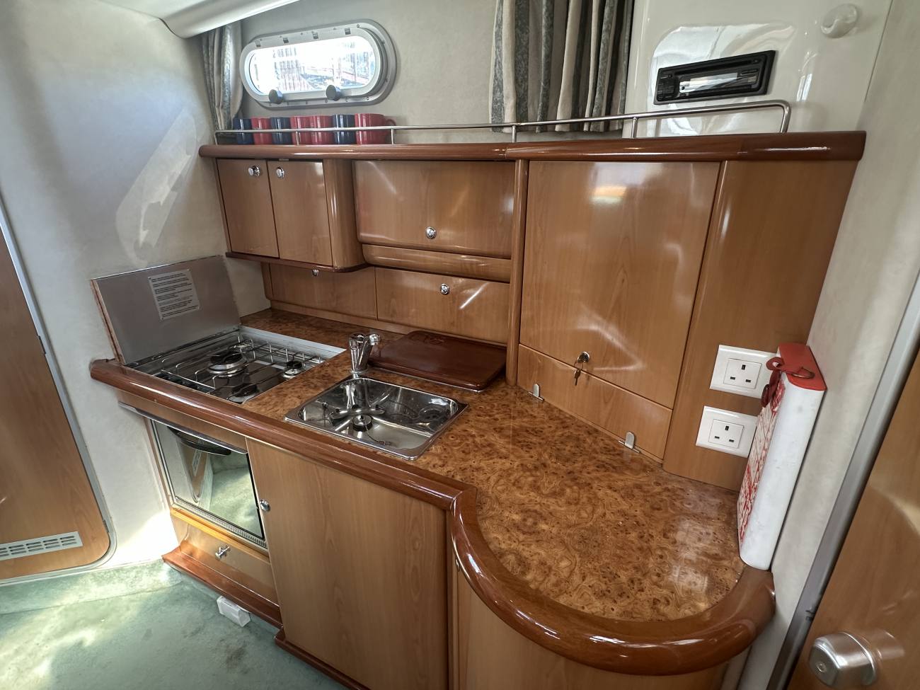 1997 Sealine S37 image 25