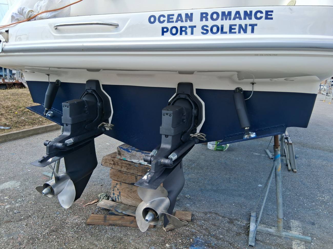 1997 Sealine S37 image 10
