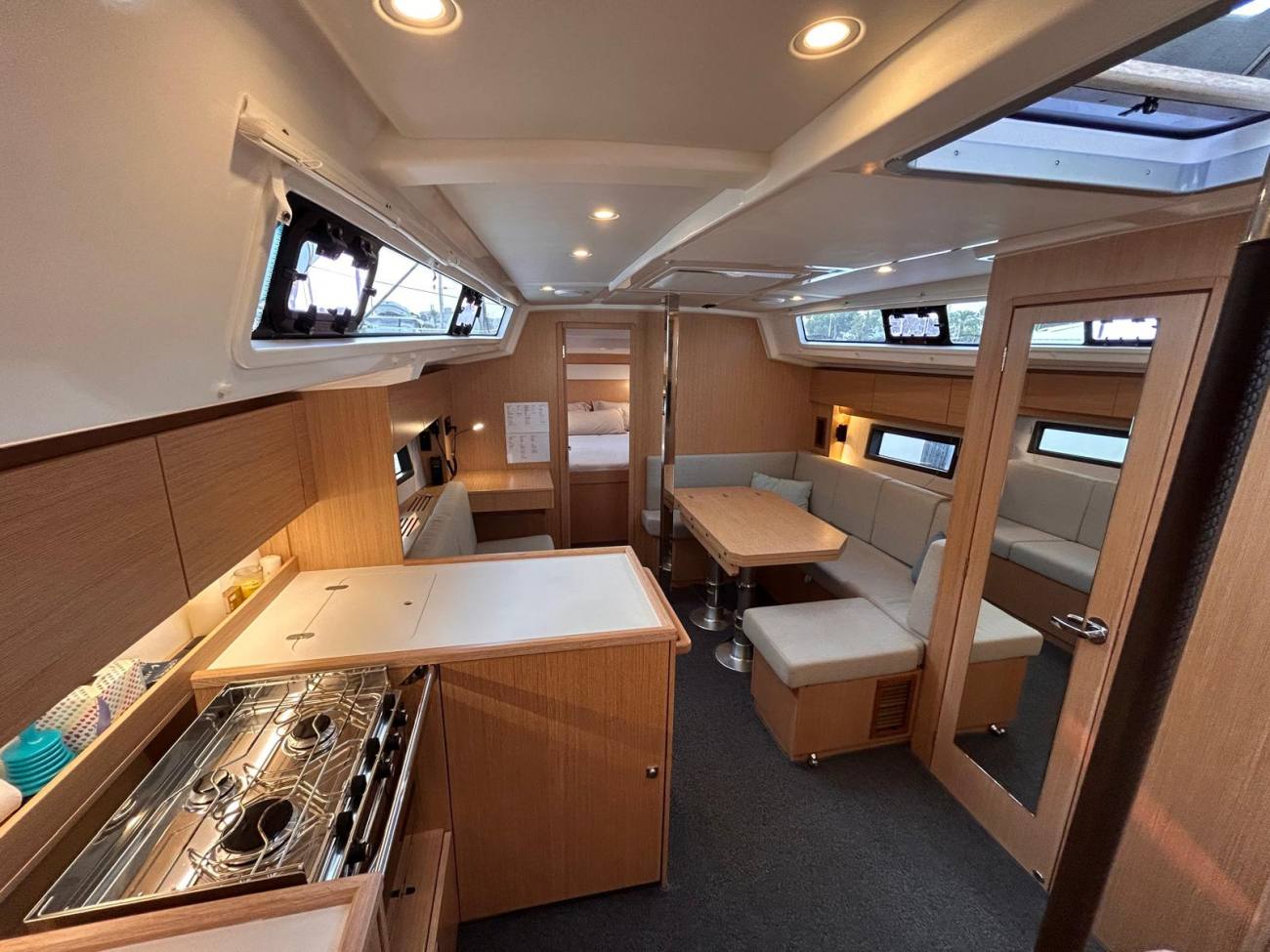 2023 Bavaria C38 image 20