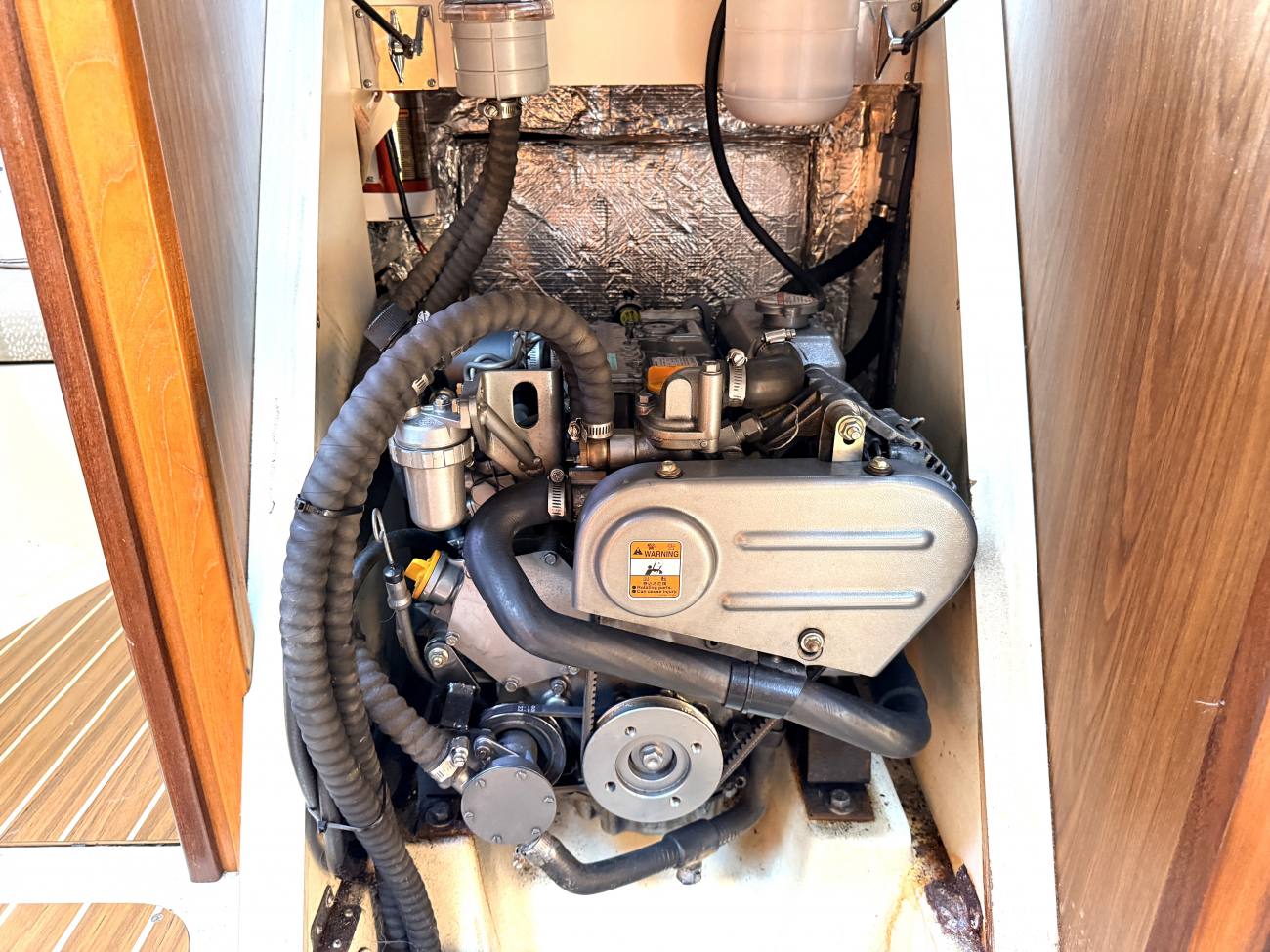 2006 Hunter/Legend 31 Bilge Keel image 7