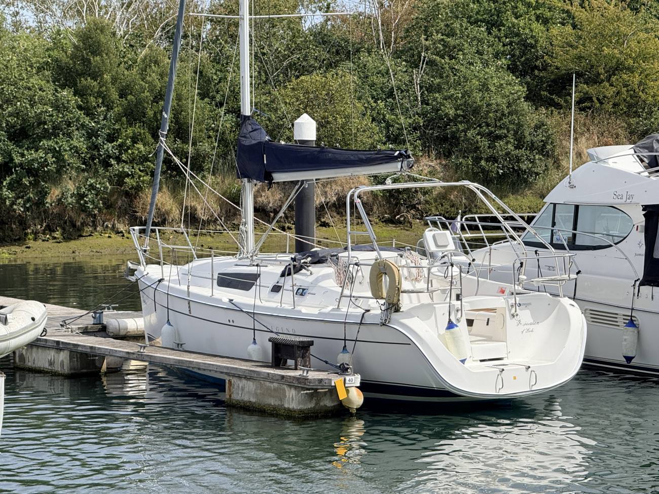2006 Hunter/Legend 31 Bilge Keel image 10