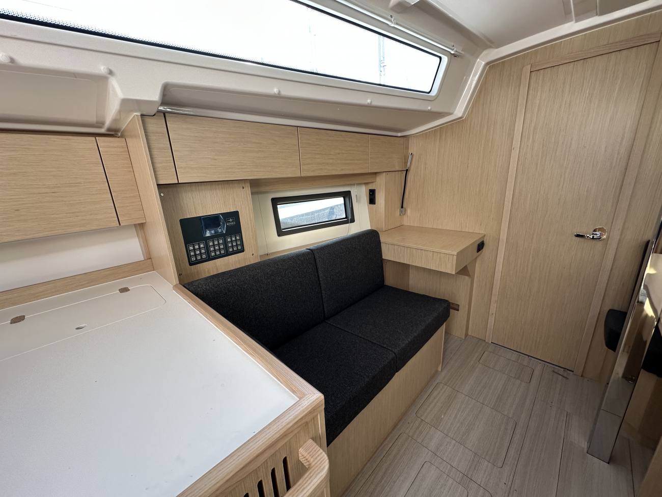 2026 Bavaria C38 image 21