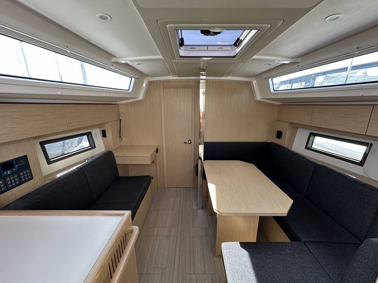2026 Bavaria C38 image 17