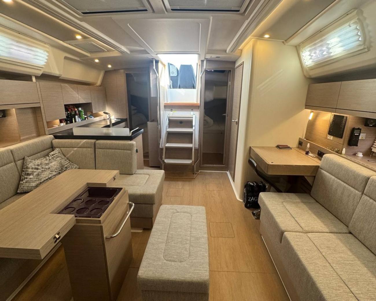 2025 Hanse 458 image 24