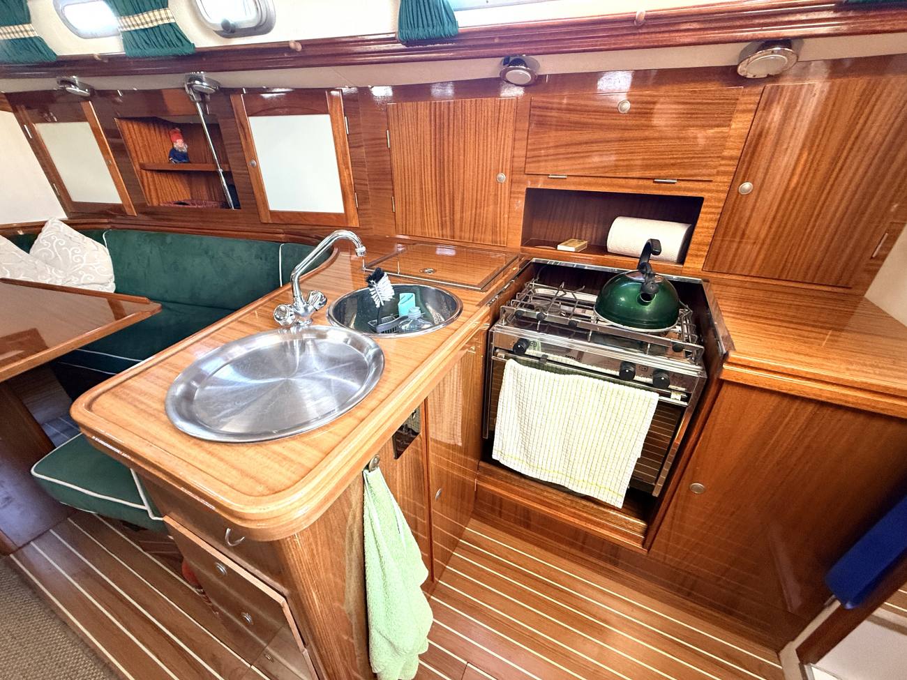 2000 Hanse 371 image 18